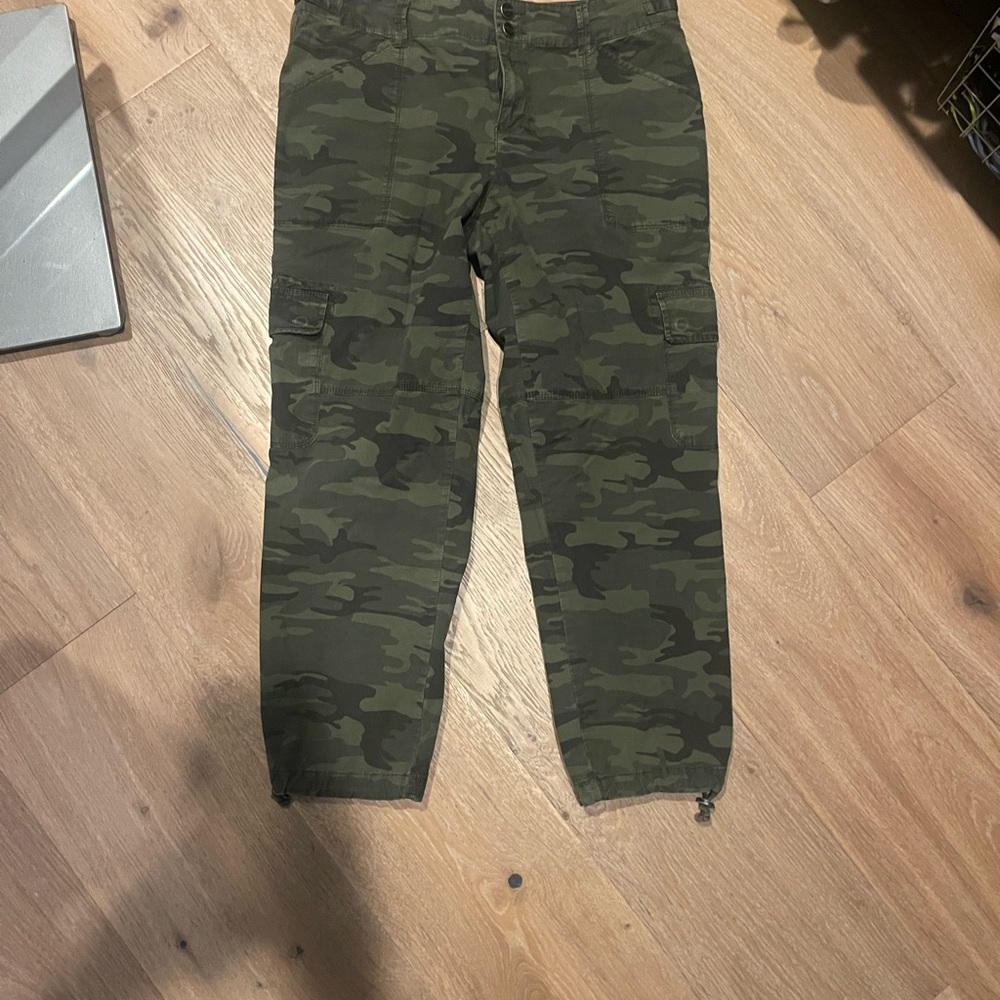 Women’s Sanctuary Camouflage Cargo Pants